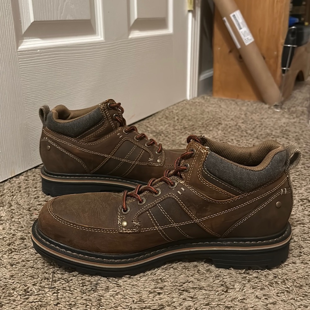 Boots sketchers